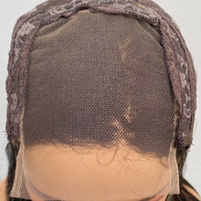 Load image into Gallery viewer, 1b/613 Blonde Highlight Bob Wig Blunt Cut Bob Hair Glueless Wig Celebrity Hairstyle