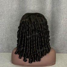 Load image into Gallery viewer, 18 Inch Loose Curly Hair Lace Wig 13x4 Lace Front Wig Natural Black
